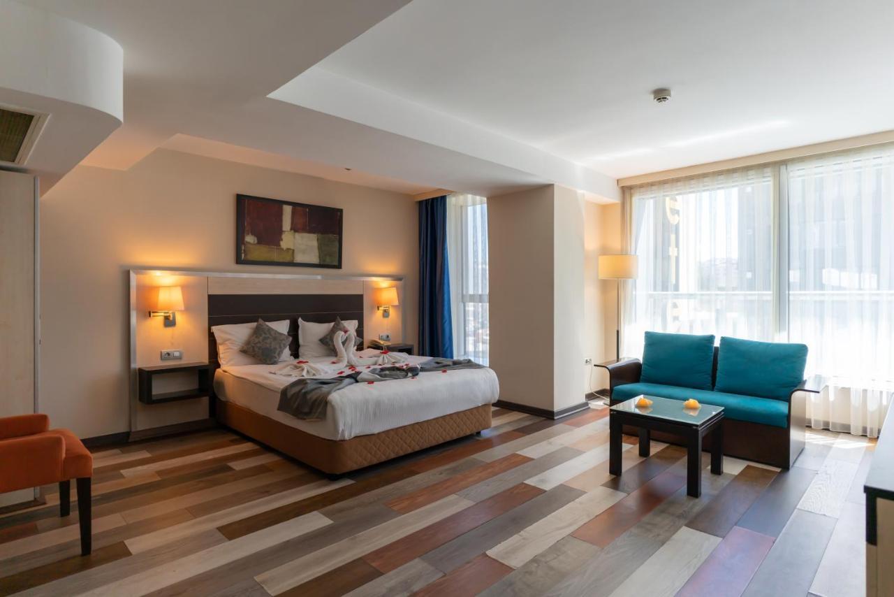 Lazz By Ketenci Hotel Smirne Esterno foto