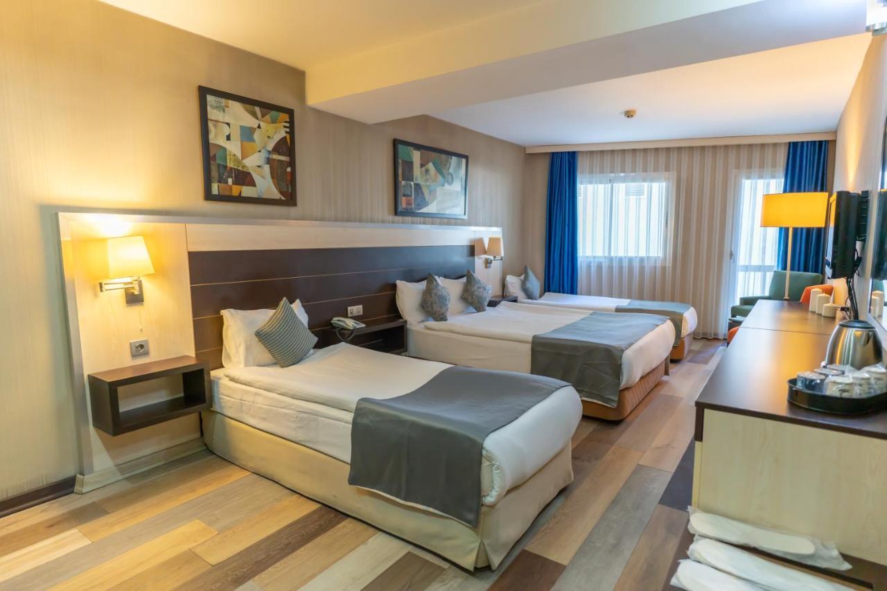 Lazz By Ketenci Hotel Smirne Esterno foto