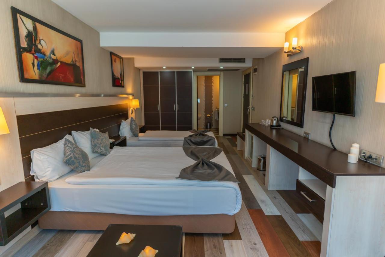 Lazz By Ketenci Hotel Smirne Esterno foto