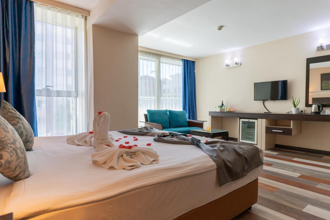 Lazz By Ketenci Hotel Smirne Esterno foto