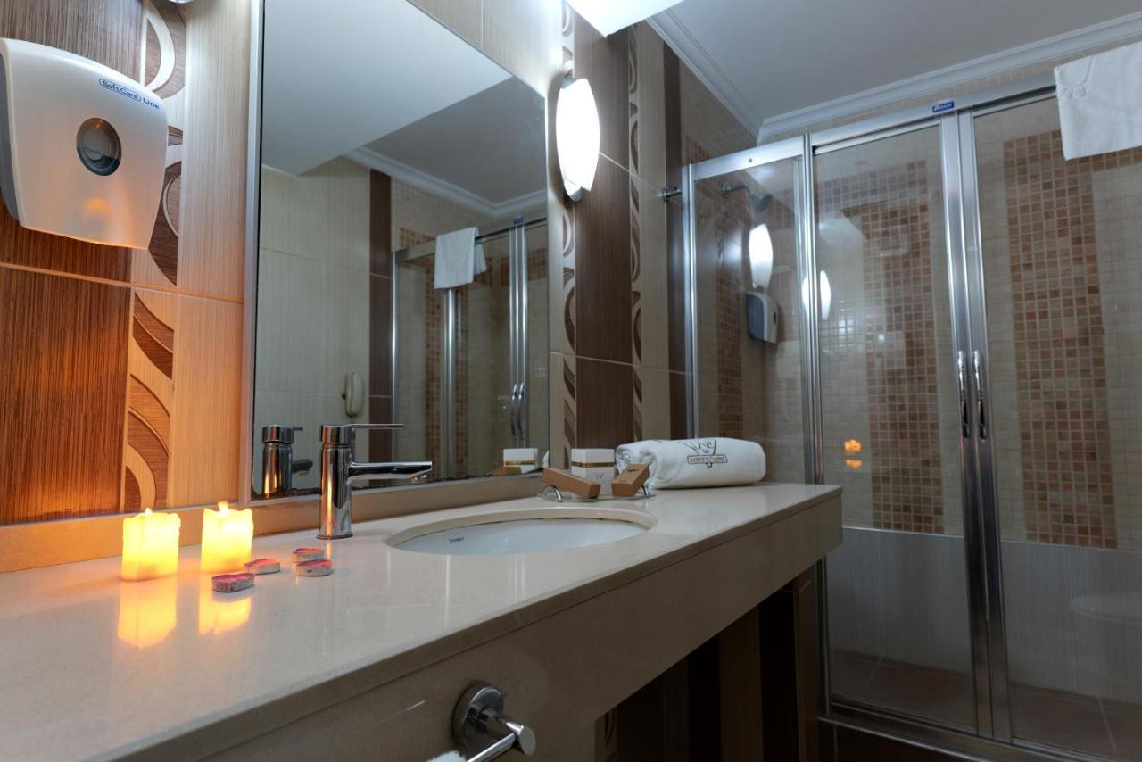 Lazz By Ketenci Hotel Smirne Esterno foto