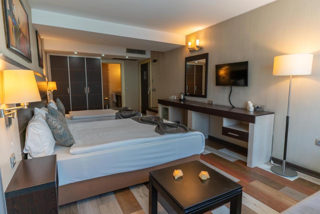 Lazz By Ketenci Hotel Smirne Esterno foto