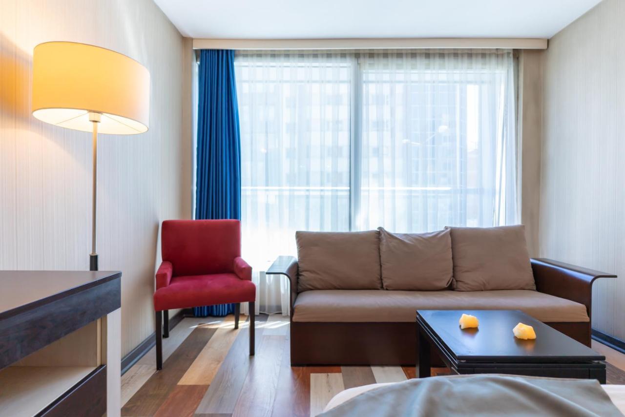 Lazz By Ketenci Hotel Smirne Esterno foto